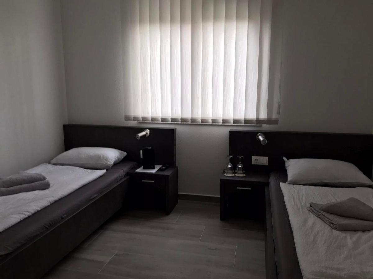 Gold Apartmani Kozarac Kültér fotó