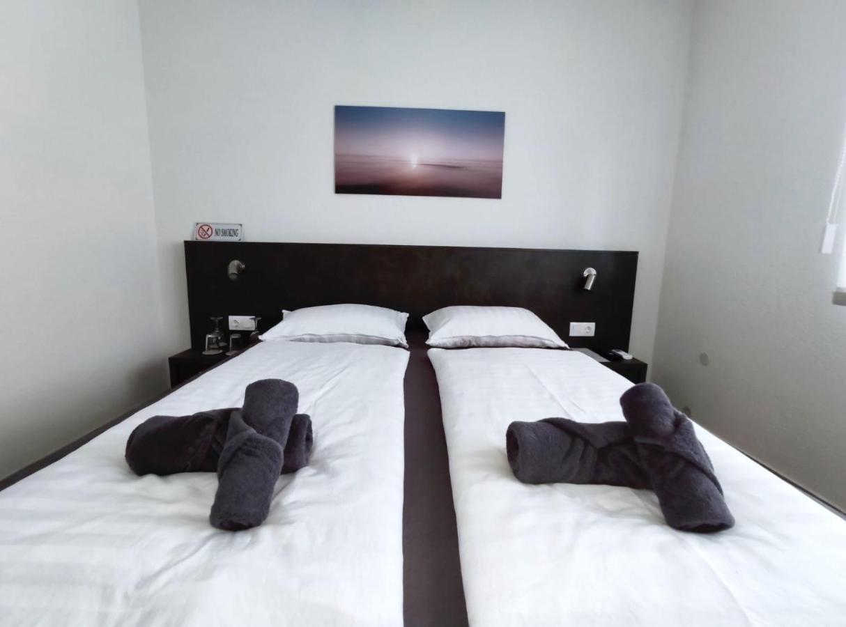 Gold Apartmani Kozarac Kültér fotó
