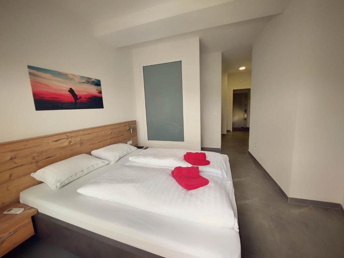 Gold Apartmani Kozarac Kültér fotó